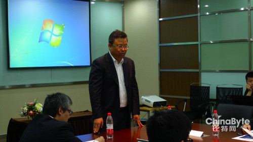 263網(wǎng)絡(luò )通信企業(yè)會(huì )議事業(yè)部總經(jīng)理杜波