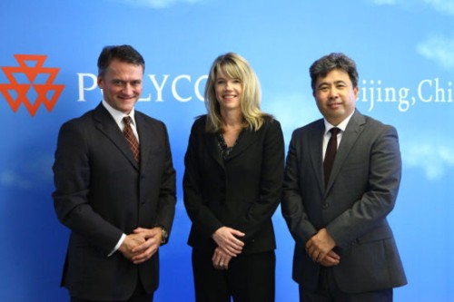 Polycom亞太區、加勒比海及拉丁美洲區總裁Hansjoerg Wagner (左一)、Polycom全球銷(xiāo)售執行副總裁Tracey Newell(居中)、Polycom中國區總經(jīng)理李鋼(右一)